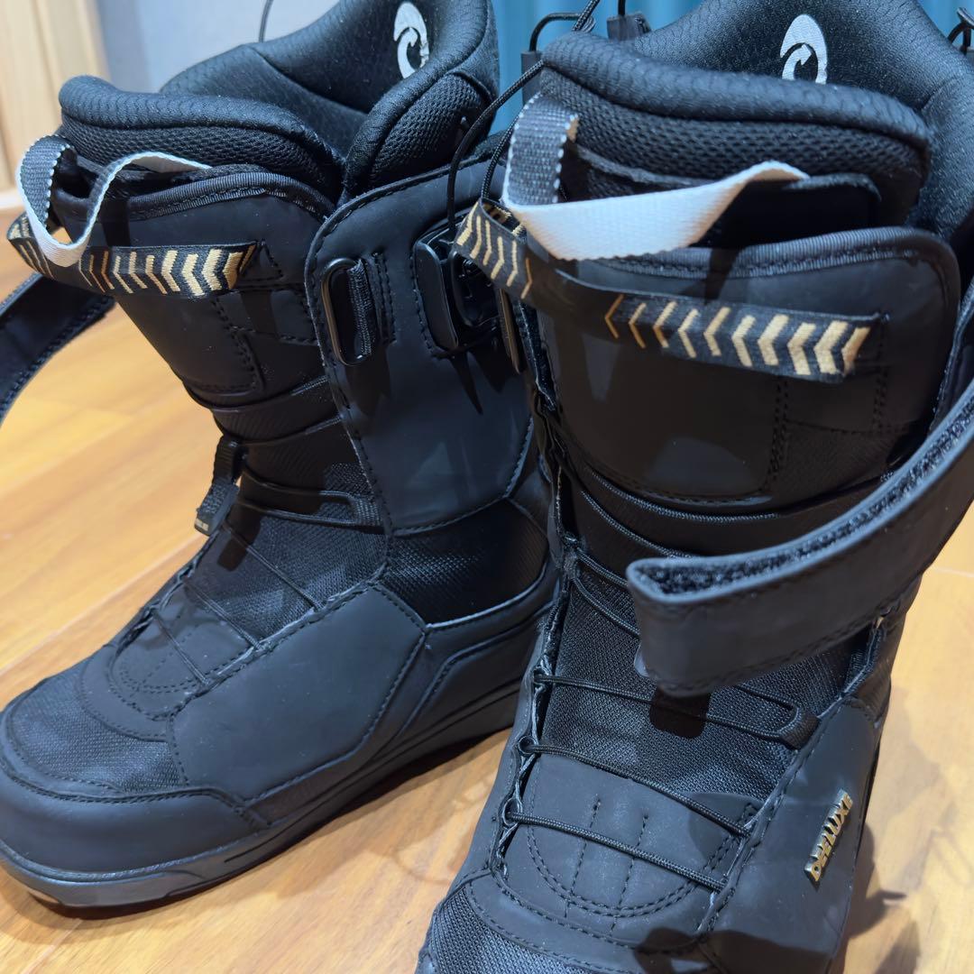 最終値下【美品】DEELUXE ID 6.3 スノーボードブーツ 24.5cm