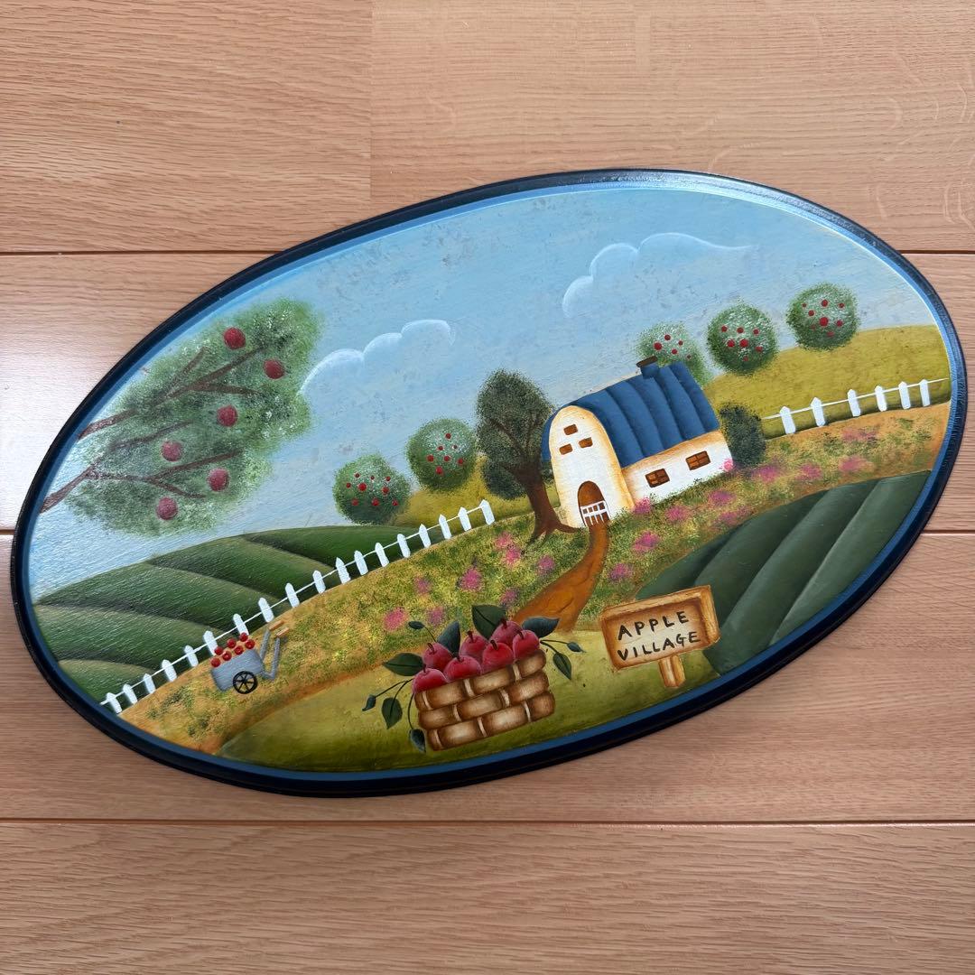 ハンドメイド トールペイント 風景画 リンゴの村 楕円 - メルカリ