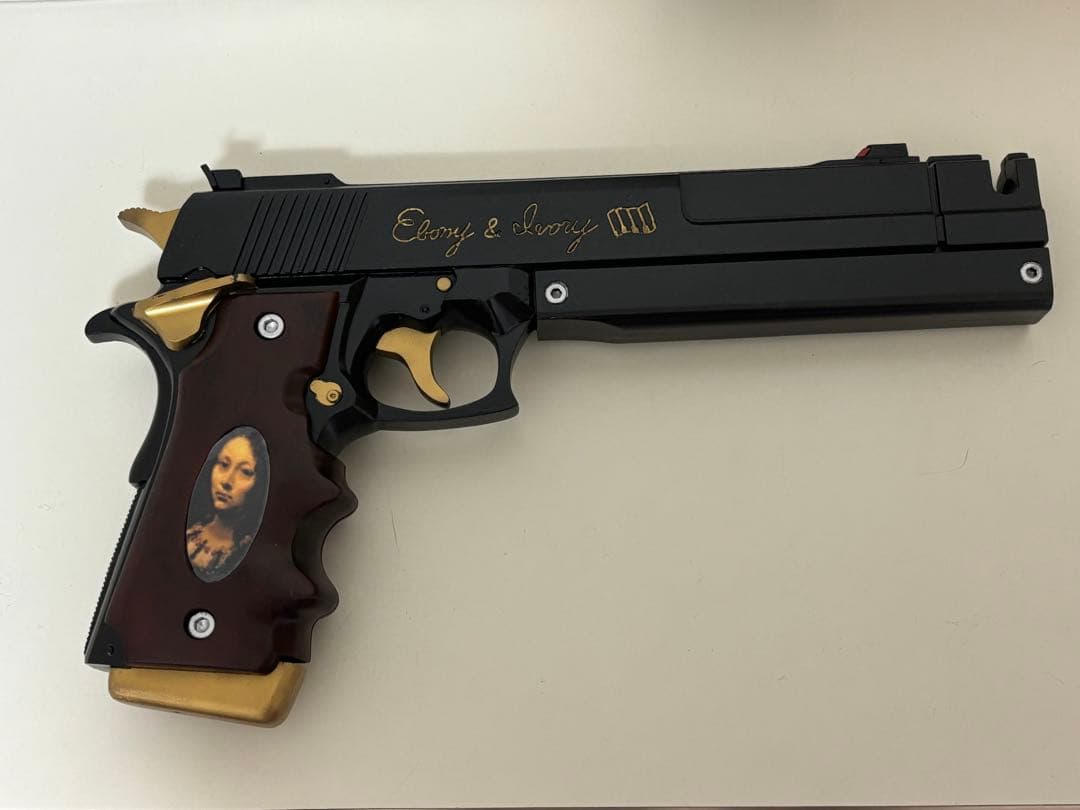 大日本技研 デビルメイクライ エボニー&アイボリー ガレージキット完成