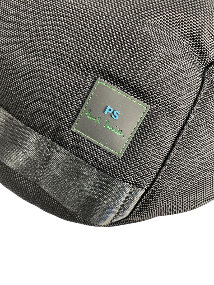 35☆ 限定価格！ Paul Smith ボディバッグ BMB142 ブラック