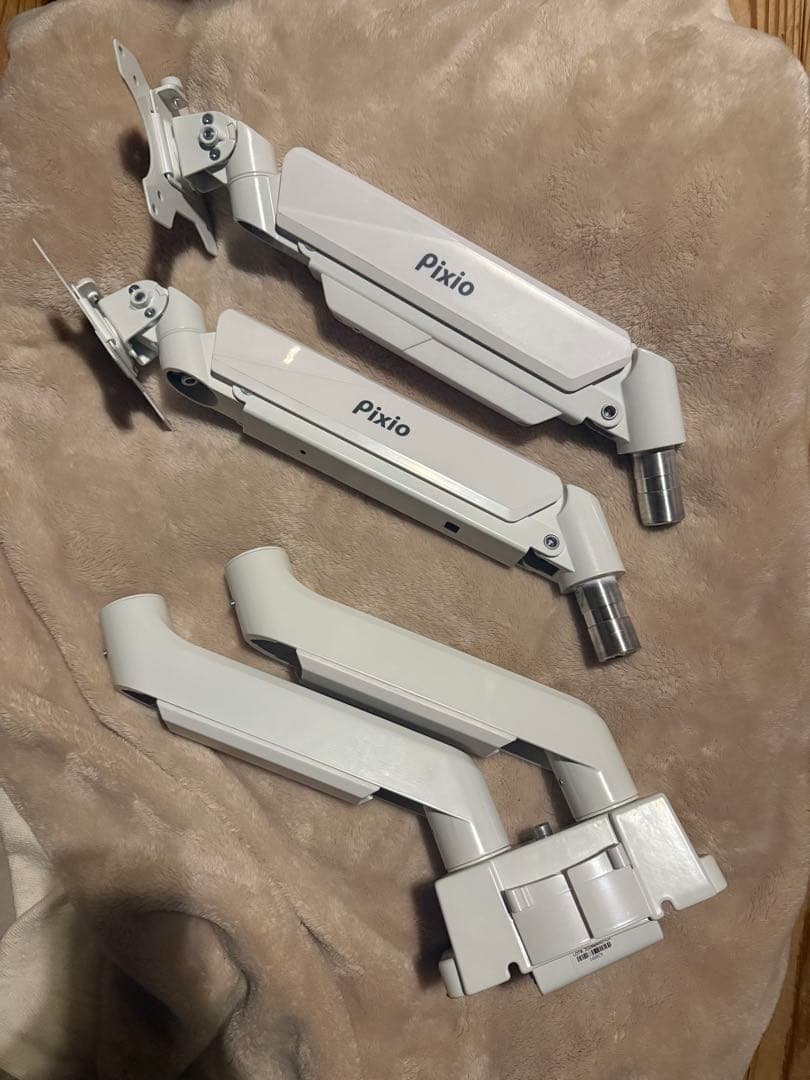 Pixxo ホワイト モニターアーム 2画面用　マウントプレート Pixxo ホワイト モニターアーム 2画面用 マウントプレート