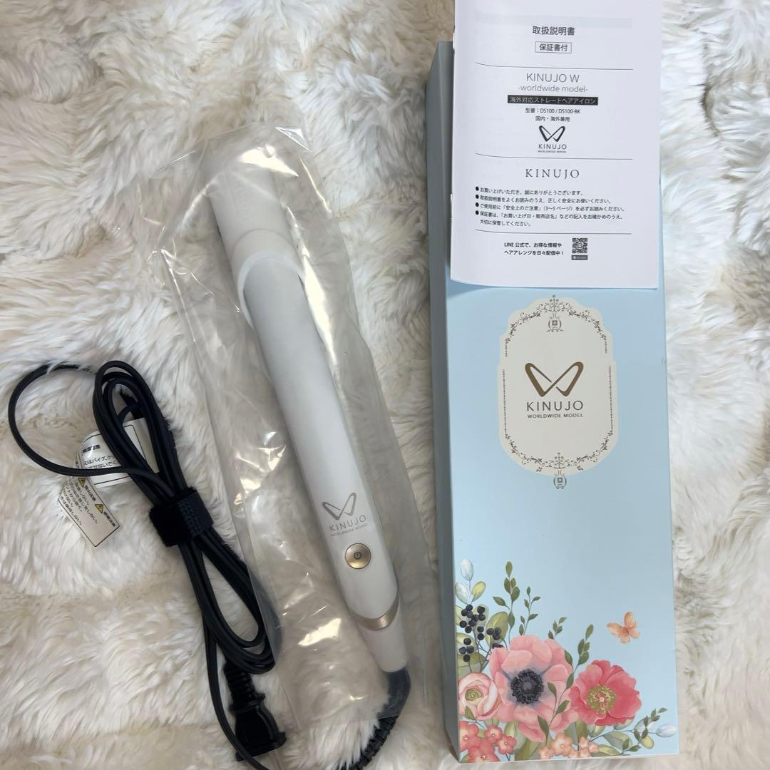 KINUJO DS100 ストレートヘアアイロン ホワイト　絹女 絹女 ストレートアイロン KINUJO W worldwidemodel ホワイト キヌジョ