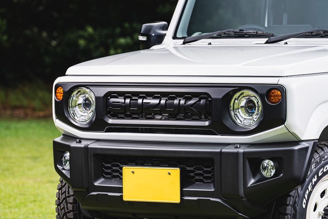 ジャンボ‼️ジムニー シエラ ノマド グリル未塗装 ジャンボエンブレム