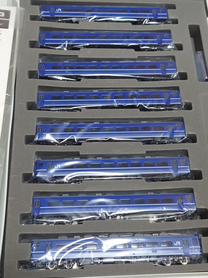 画像追加　トミックス　14系扉帯無し座席車8両 国鉄 14系14形特急寝台客車 (さくら) 基本セット (基本・8両セット