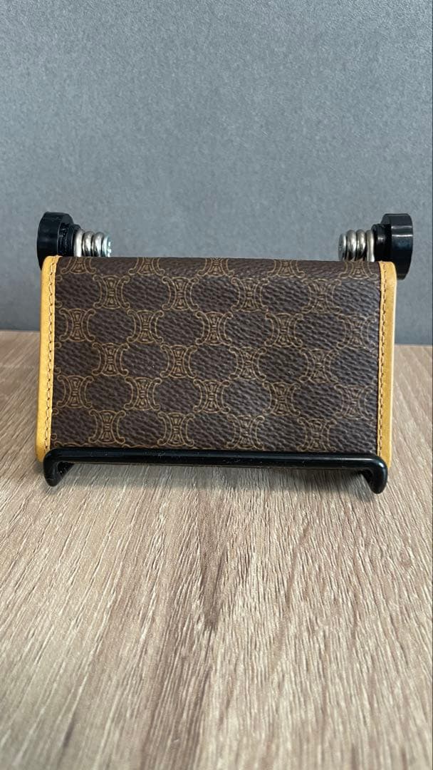 美品】CELINE トリオンフ マカダム柄キーケース - メルカリ