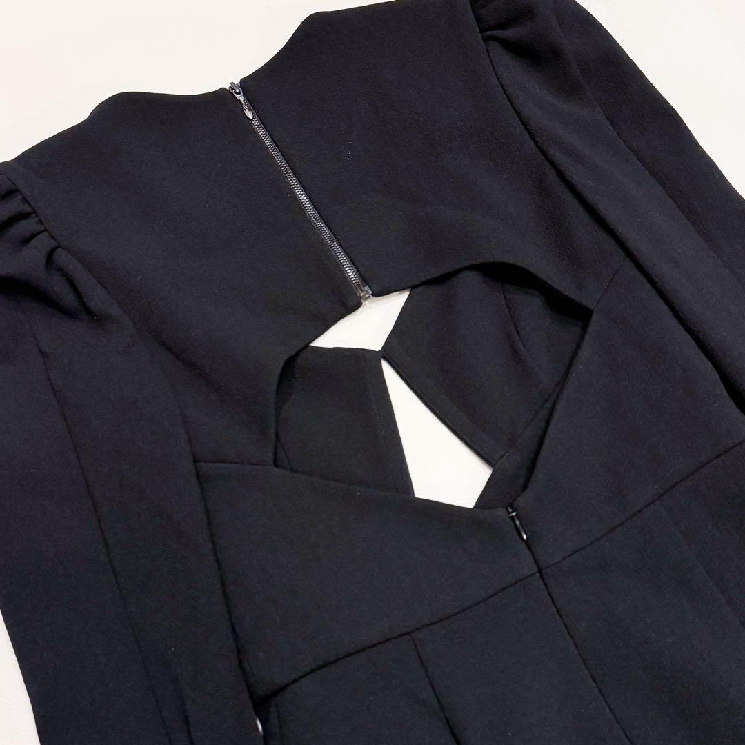 ろく様】REBECCA VALLANCE カットアウトブラックドレス - メルカリ