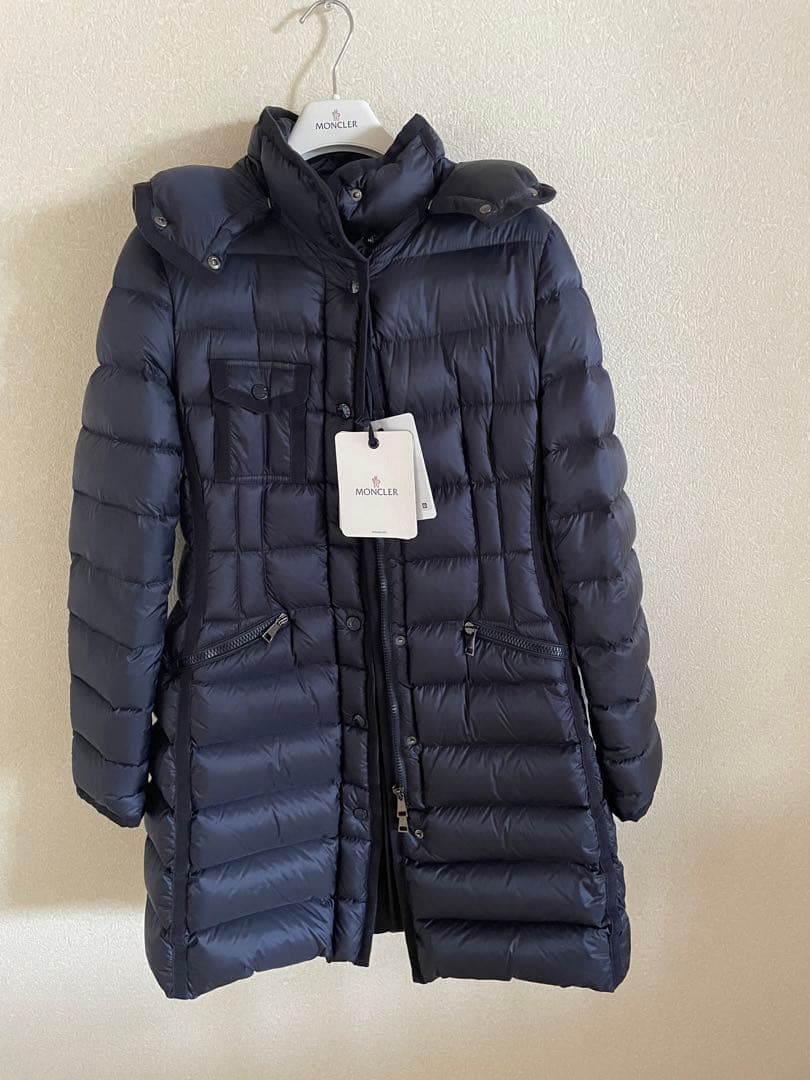 美品】モンクレール hermine ネイビー 高島屋購入 - メルカリ