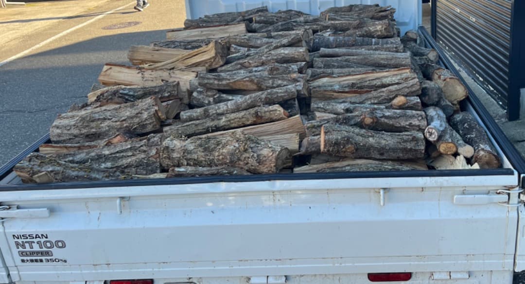 ⭐️楢の薪 乾燥済40cm 1m3分（軽トラ1台分）⭐️