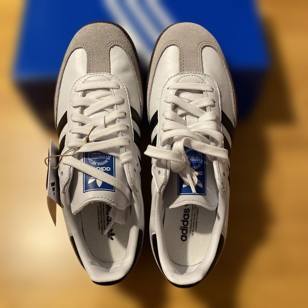 adidasサンバ白黒ライン24センチ adidasサンバ白黒ライン24センチ - メルカリ