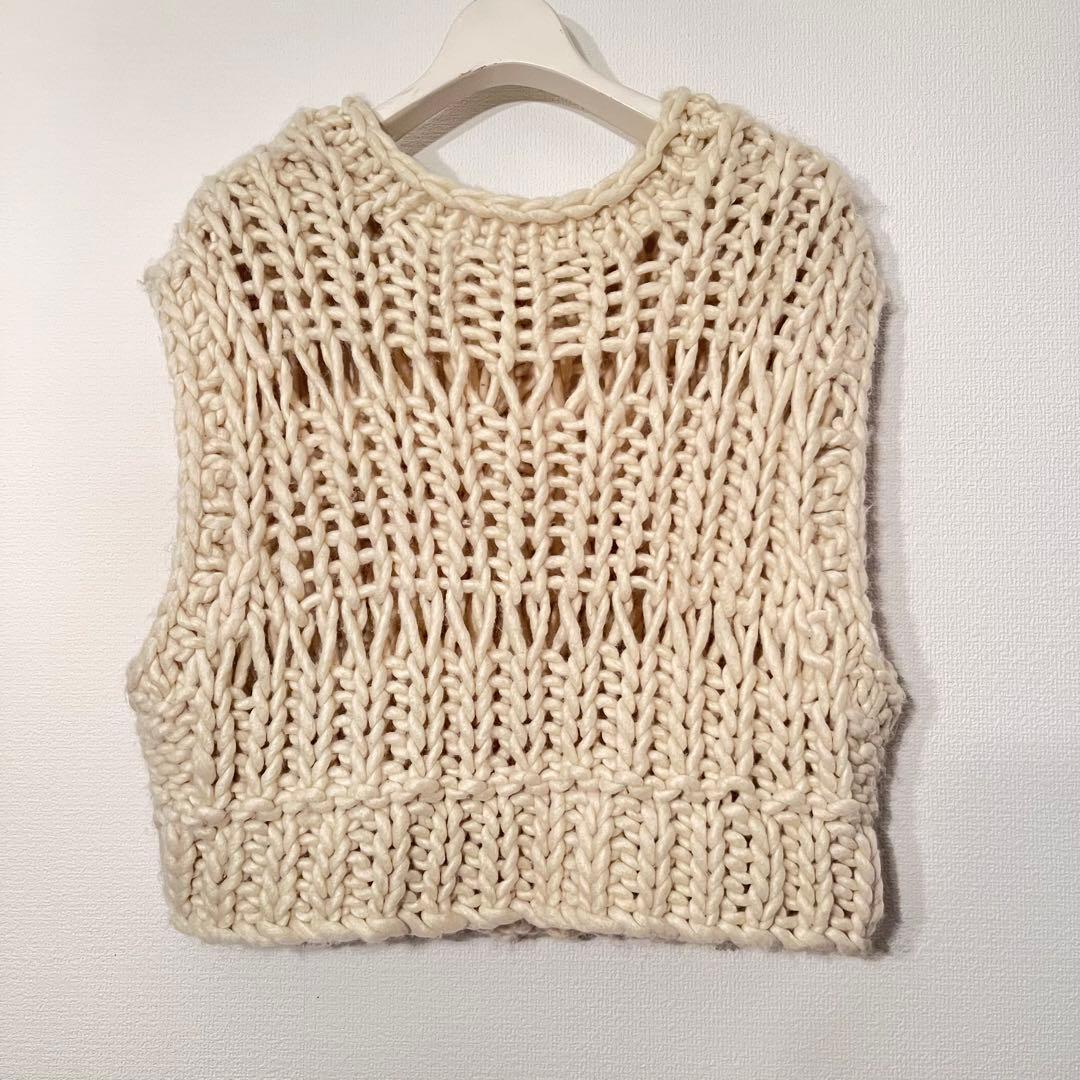 TODAYFUL トゥデイフル チャンキー ハンド ニット ベスト 白 - メルカリ