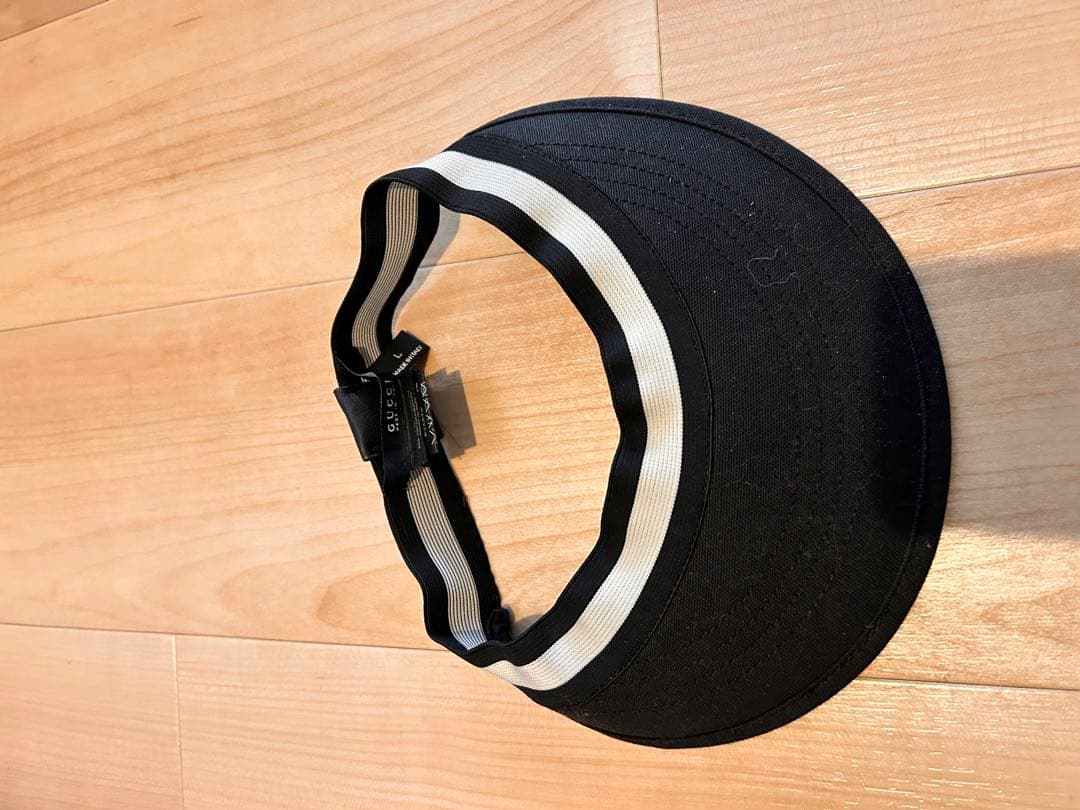 GUCCI ブラック サンバイザー Lサイズ Amazon.com: Gucci GG1543S Lettering Logo Square-Shaped Non