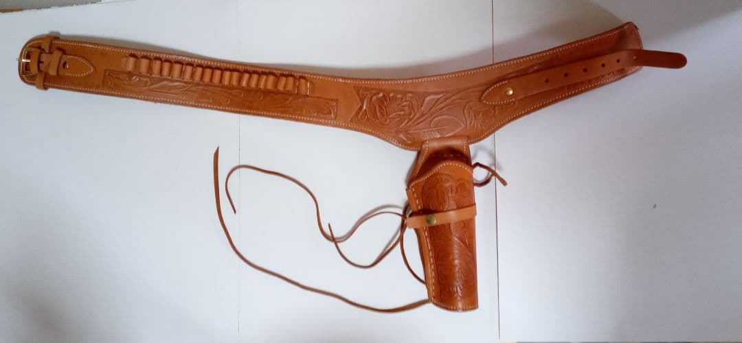 カービングレザーガンベルト ナチュラル　34 カービングレザーガンベルト 38口径用 (ナチュラル) GB-38NAT 34-42