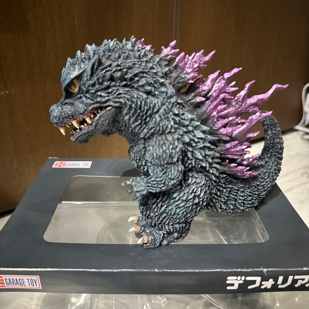 デフォリアル ゴジラ (1999) フィギュア 一般流通版 - メルカリ