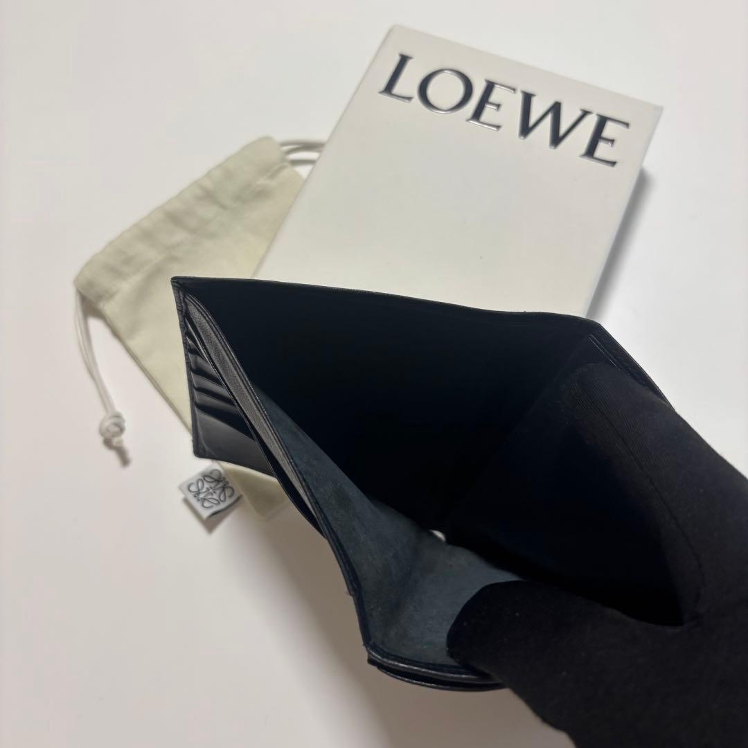 【定価¥95600】LOEWE ニつ折り財布 ブラック ロエベ 本革《超激レア》