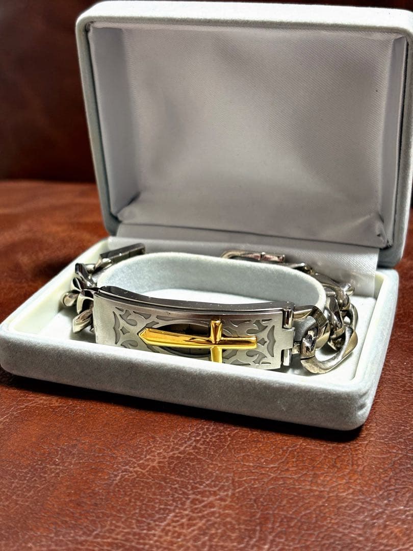 JEAN PAUL GAULTIER 十字架ブレスレット 腕時計 Jean-Paul GAULTIER - 廃番 ジャンポールゴルチエ 腕時計 ブレスレット