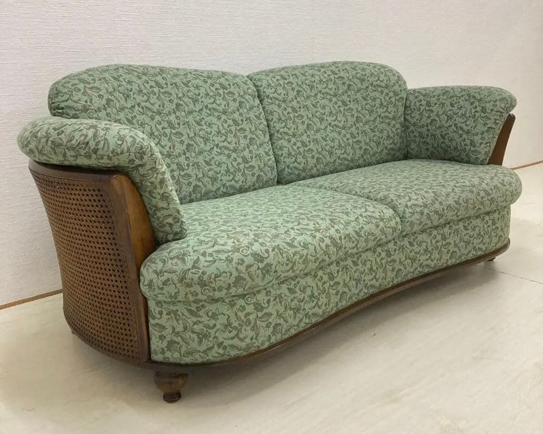 カリモク】コロニアル 2人掛けソファ ラタン ラブソファ - メルカリ