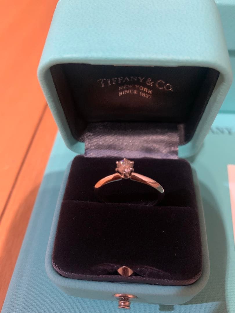 ティファニーダイヤモンド指輪0.23C 名前刻印なし11号 定価約30万