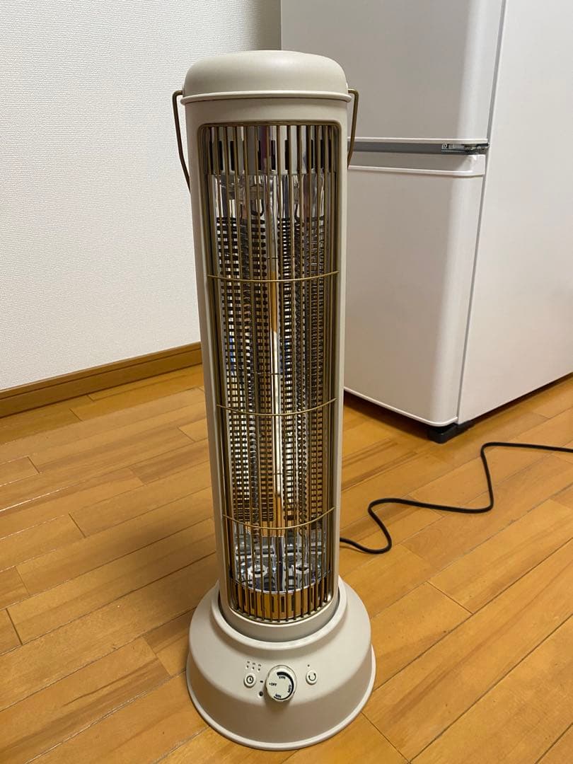 【ほぼ新品】カーボンヒーター　ノスタルストーブ　BRUNO 遠赤外線ヒーター BRUNO（ブルーノ） カーボンヒーター ノスタルストーブ ワイド