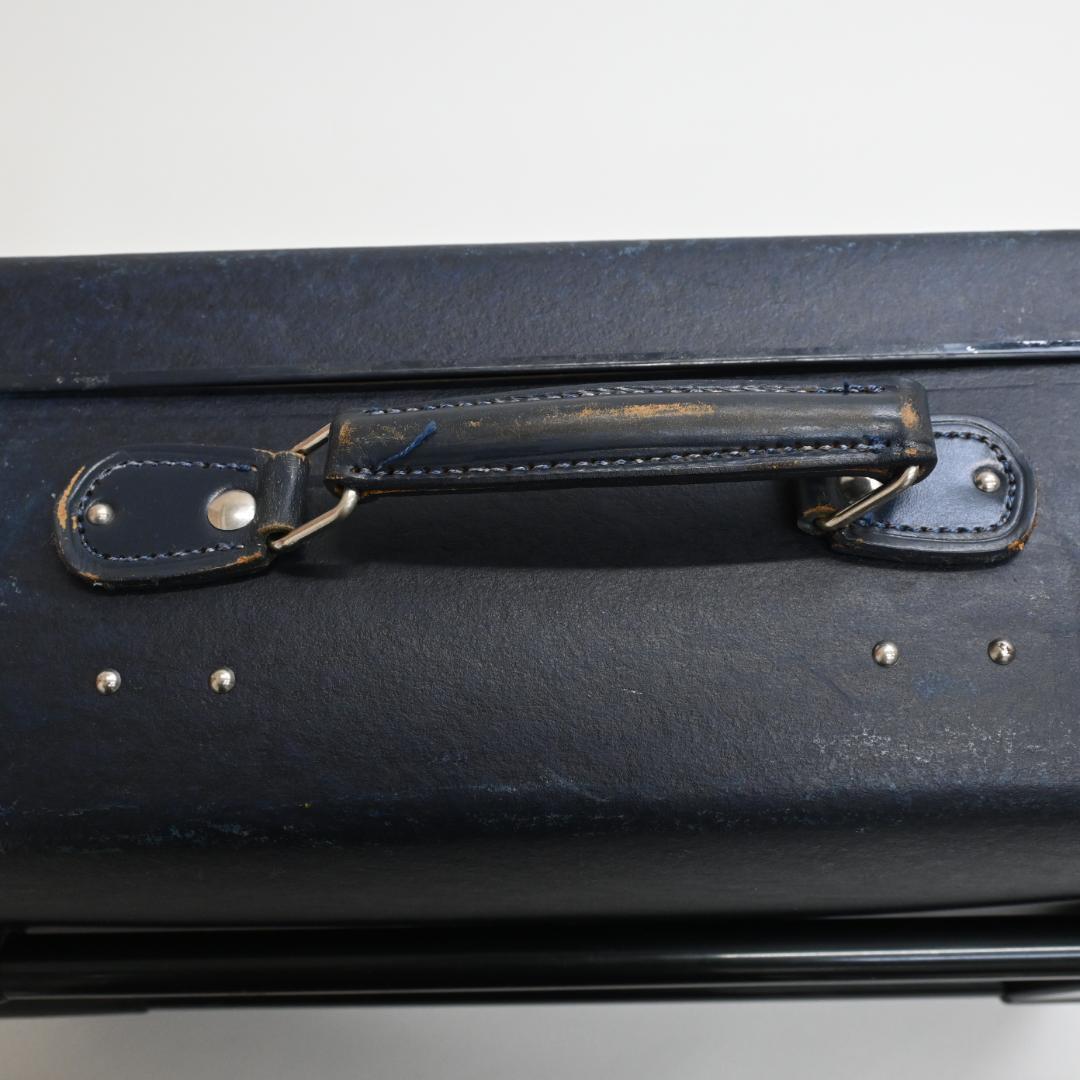 46194☆グローブトロッター キャリーバッグ 2輪ダークネイビー - メルカリ