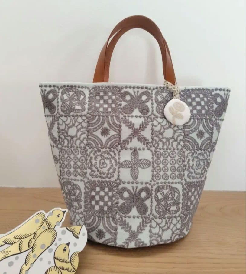 ミナペルホネン　forest tileパッチワークバケツバッグ·*♪ ミナペルホネンパッチワーク×forest ミナペルホネン forest tileパッチ