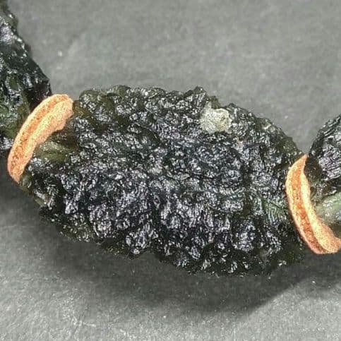 ラッキー様。専用 顛-⑨【希少 モルダバイト 原石ブレス】手首サイズ