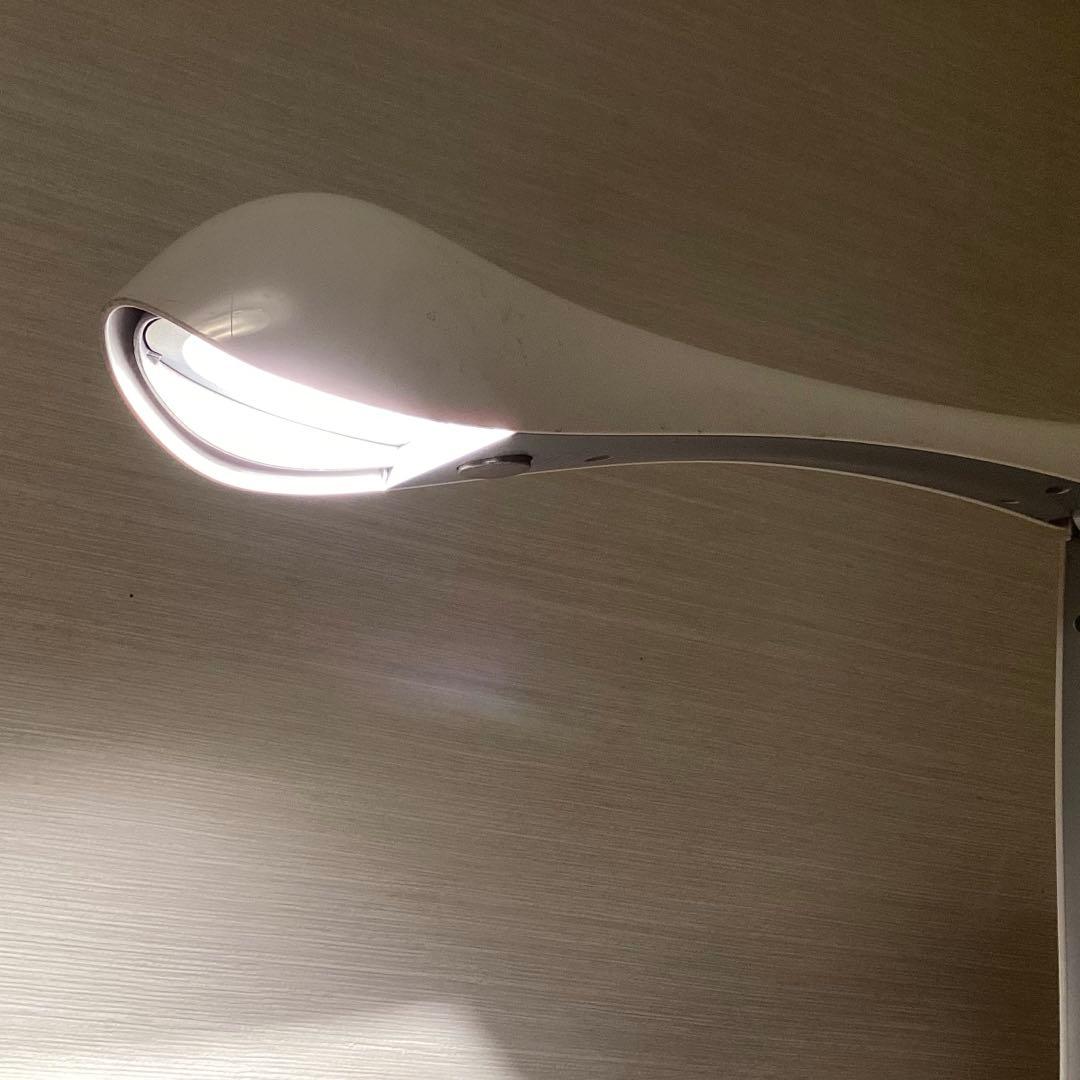 バイオライト】ヤマギワ ロス・ラブグローブ エオン デスクライト