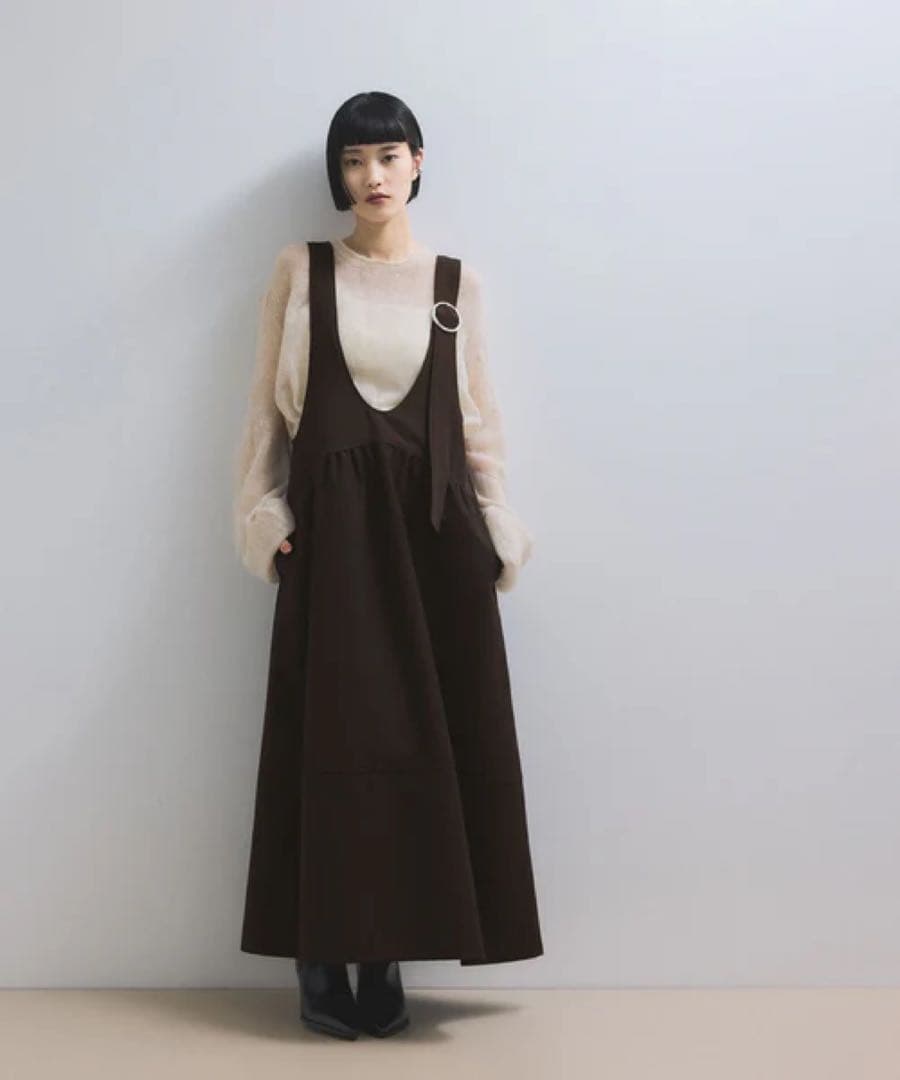 アダムエロペ　ディープネックAラインワンピース　ダークブラウン　38サイズ　新品 アダムエロペ ディープネックAラインワンピース ダークブラウン 38