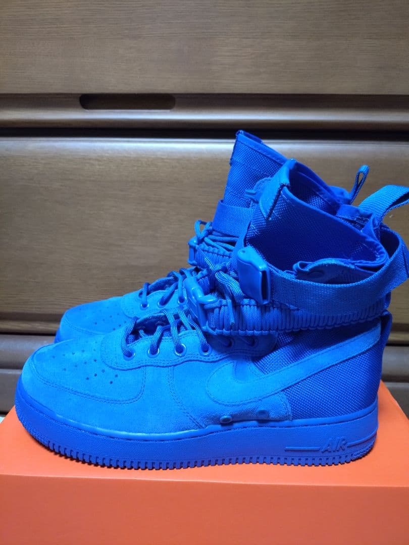 \"ナイン\"NIKEエアフォース1スペシャルフィールド青