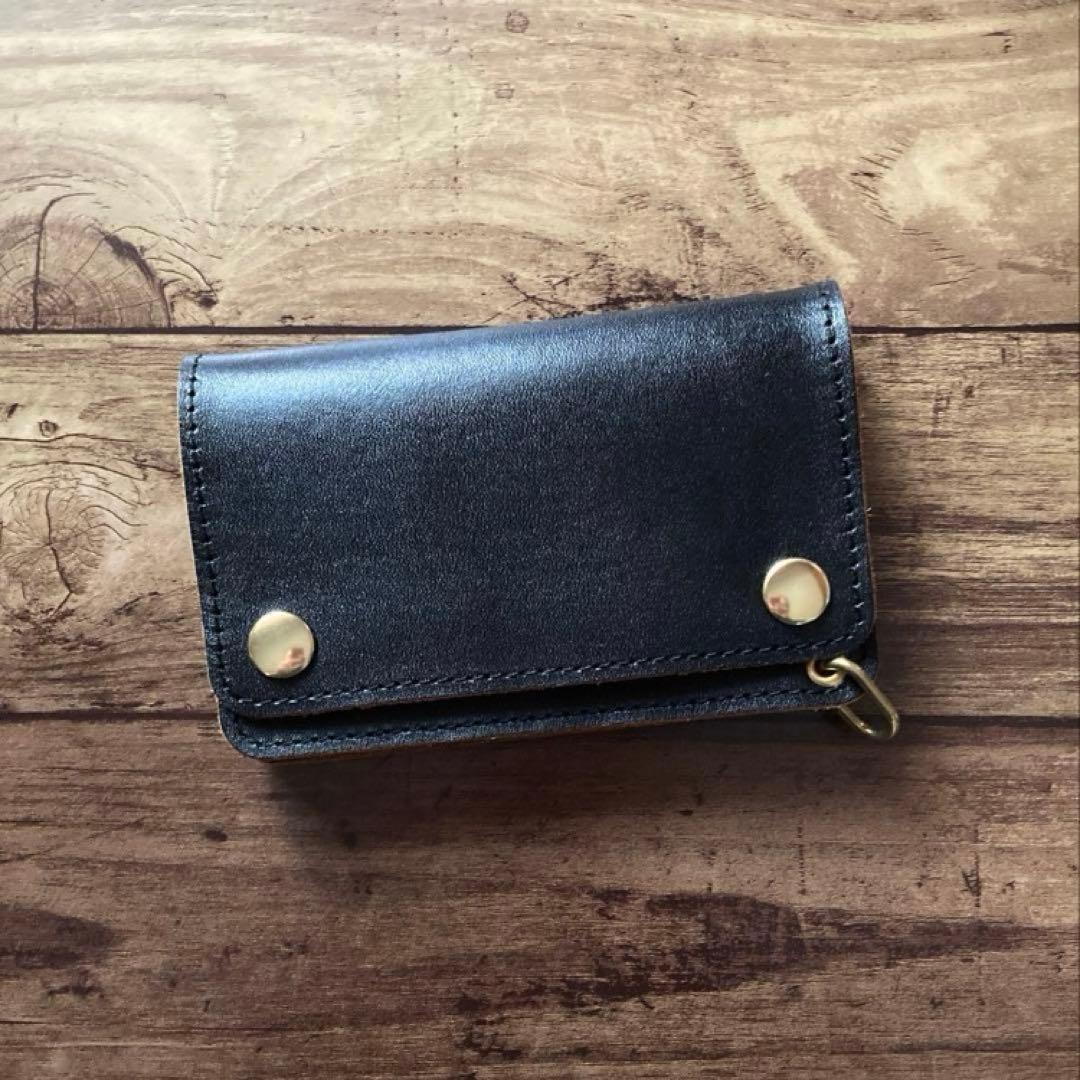 本革 【お札を折らずに収納】ミドルトラッカーウォレット3層 茶芯