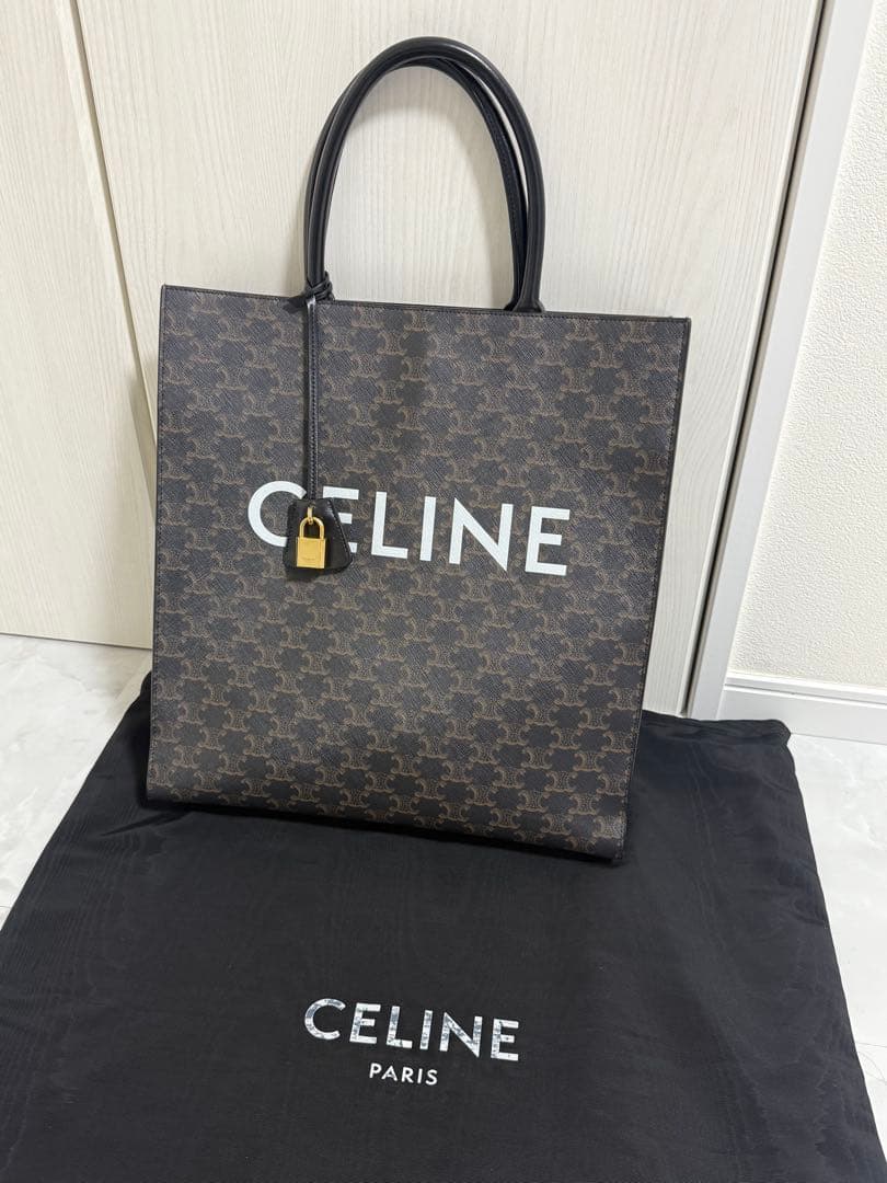 CELINE セリーヌ トリオンフキャンバス　バーティカルカバ　美品 org.jpg