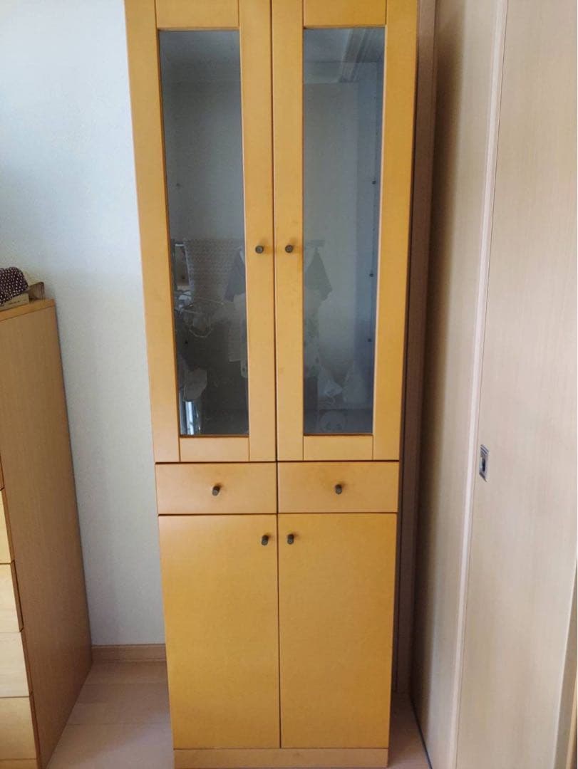 無印良品 木製食器棚 ガラス扉付き - メルカリ