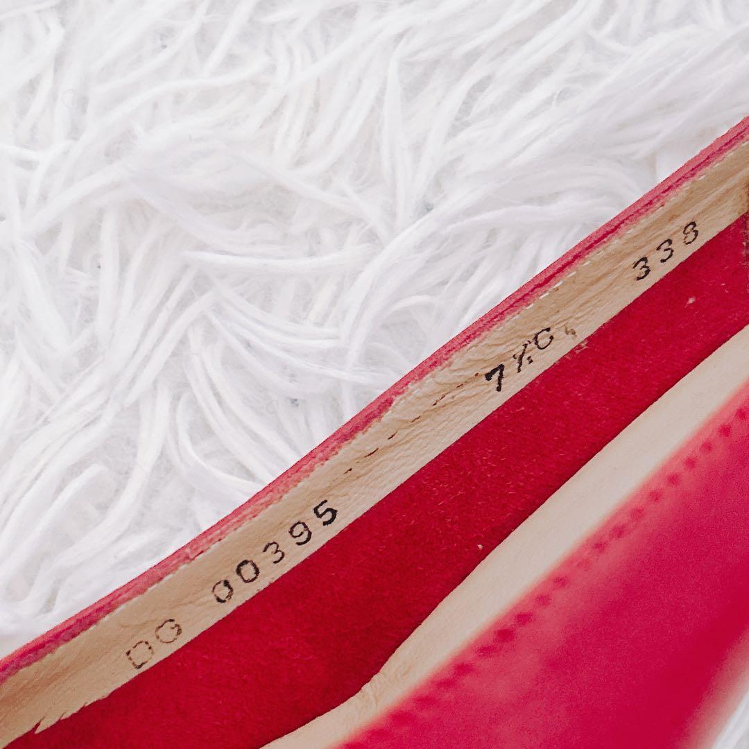 フェラガモ　パンプス　ヴァラ　リボン　ゴールド金具　赤　7.5C 24.5