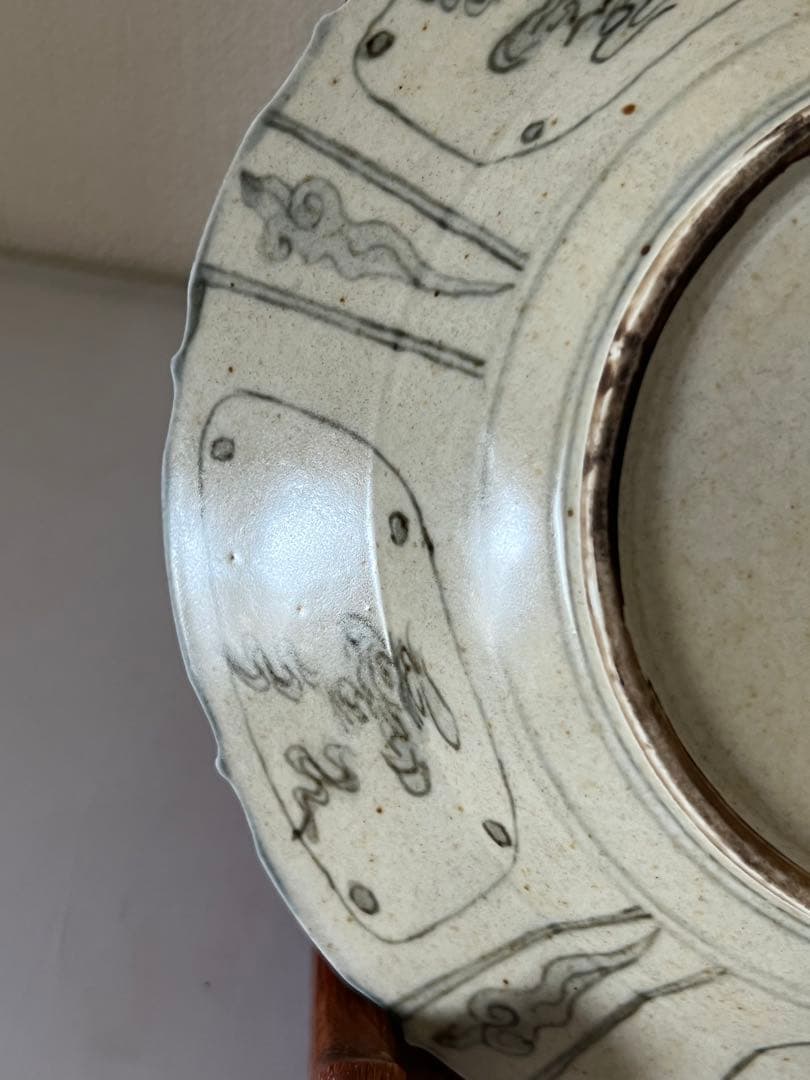 中国古美術 大明宣徳年人物花卉紋皿；西X-7