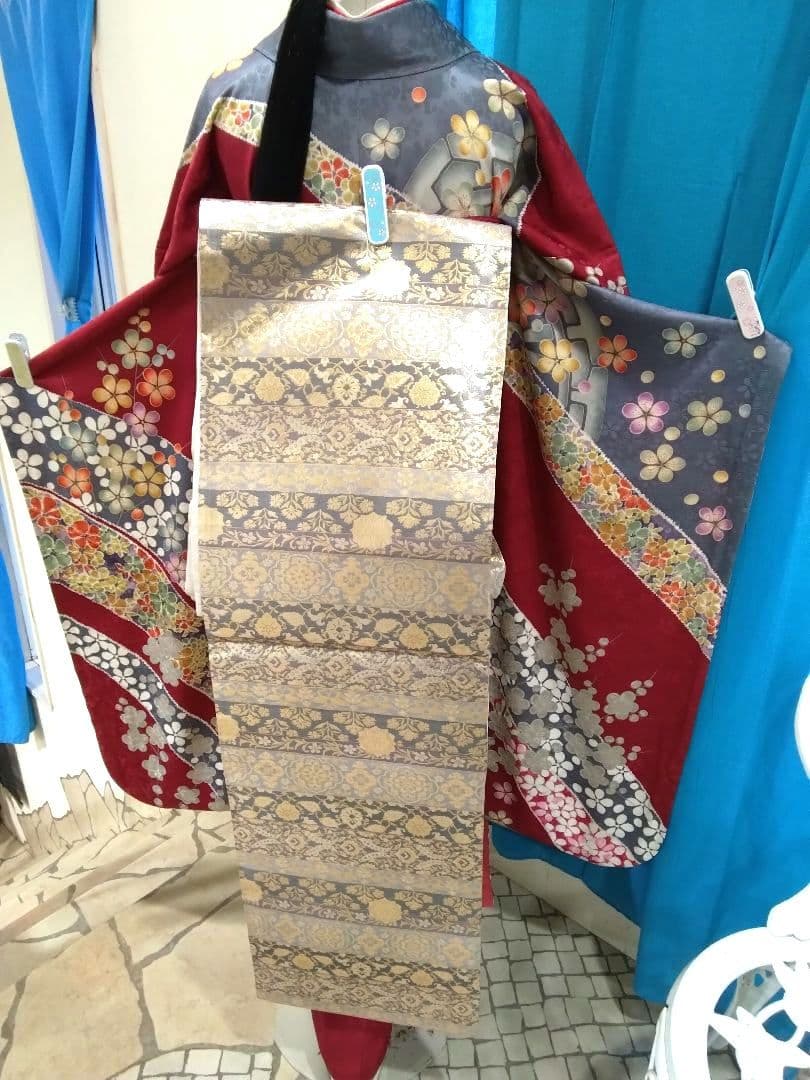 振袖フルセット、正絹、成人式、重ね衿帯揚げ帯締め、西陣袋帯、襦袢、岩田専太郎落款