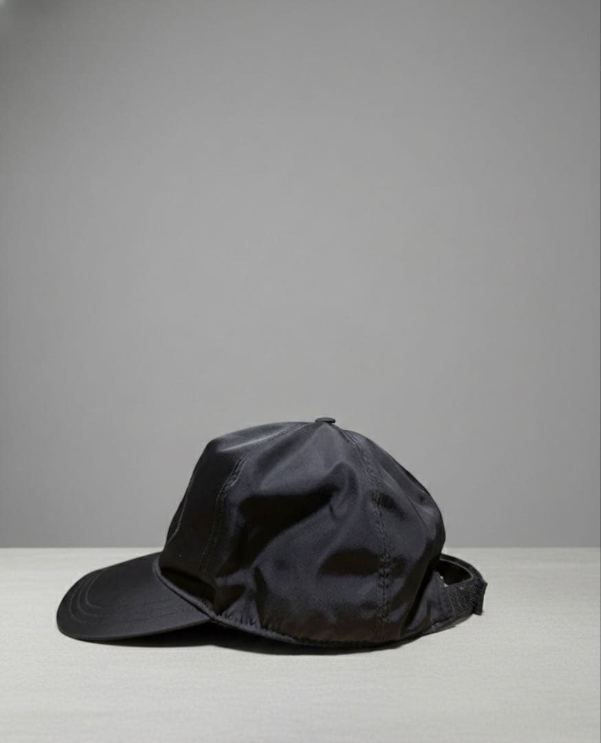 PRADA（プラダ）Re-Nylonキャップ 刺繍ロゴ ブラックLサイズ59cm