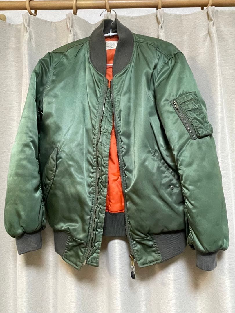 オリーブグリーン MA-1 ジャケット - メルカリ