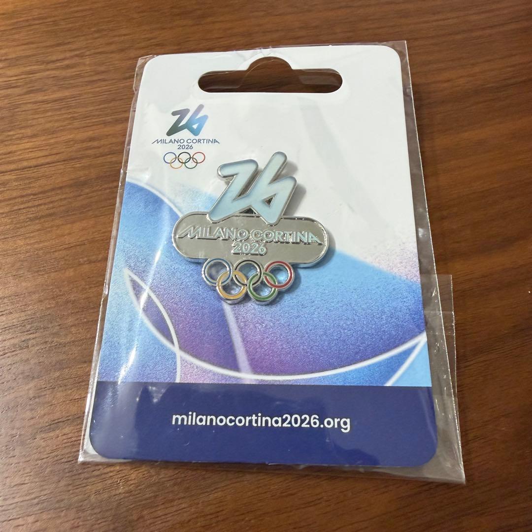 ミラノコルティナオリンピックピンバッジ エンブレム 新品 - メルカリ