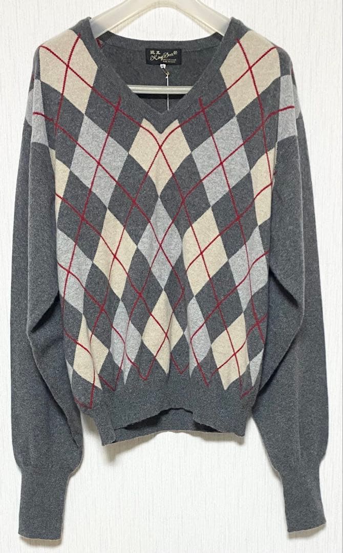 新品 KING DEER 鹿王 カシミヤ100% Vネック セーター サイズ46 - メルカリ