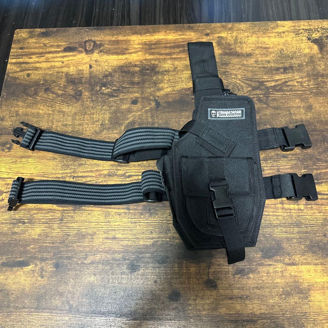 バイオハザード4 レオンレッグホルスターパック バイオハザード4」でレオンが着用していたTシャツやブットパック