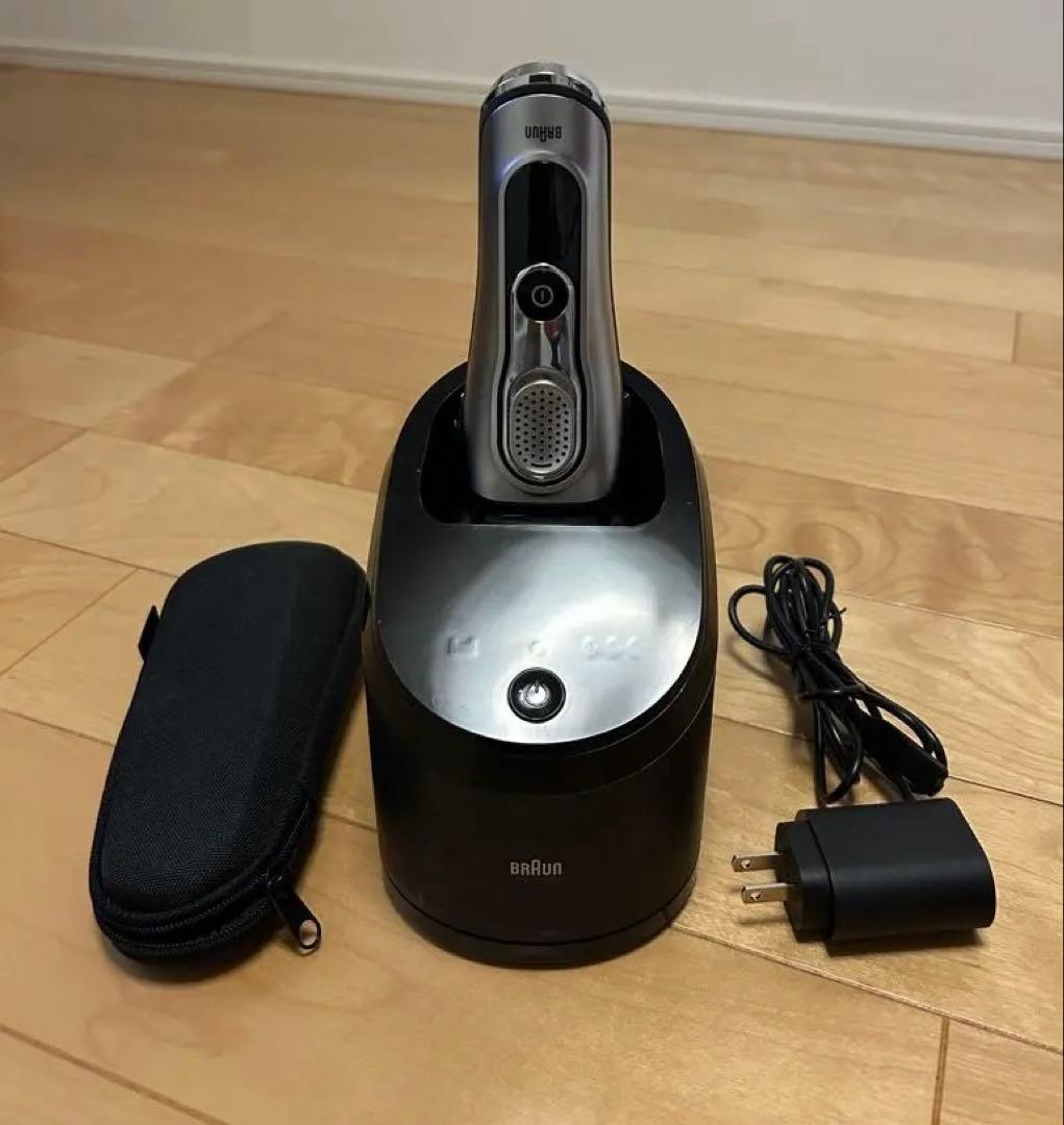 【週末値下げ❗️】Braun シリーズ9 洗浄器、専用ケース、洗浄液、ブラシ付き Amazon | シリーズ9Pro+9560cc 6in1全自動プレミアムアルコール洗浄器