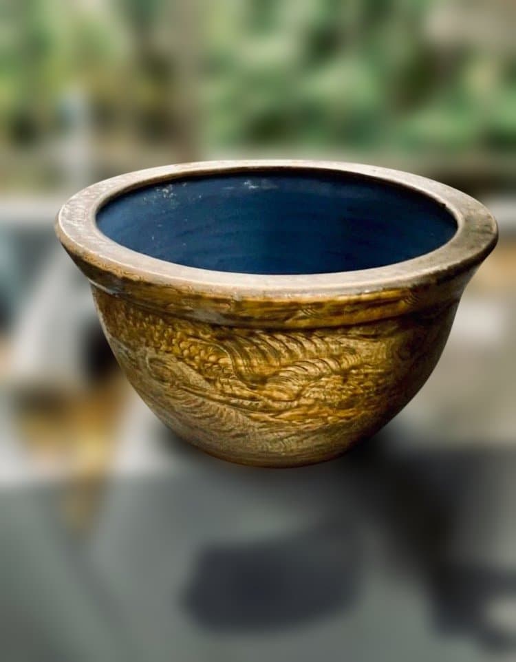 古い77cm唐津焼の甕 大甕 特大壺 水鉢 メダカ 睡蓮鉢 - メルカリ 古い