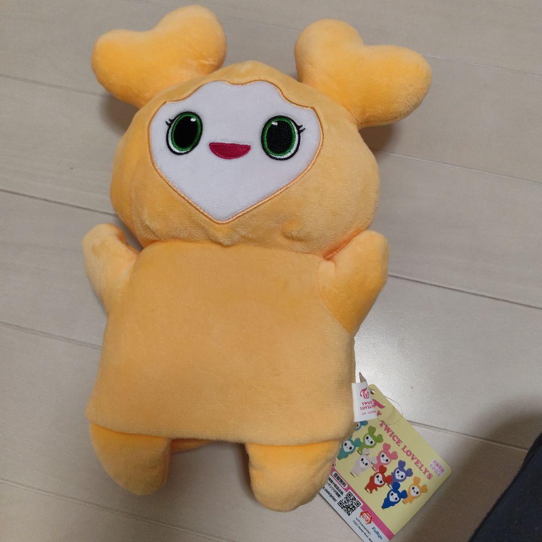 TWICE LOVELYS ぬいぐるみパペット ジヒョ ジブリー GiGO限定 - メルカリ