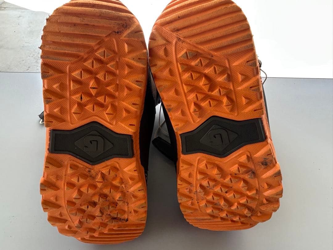 バートンスノーボードブーツMOTO-ASIAN FIT 25.5cm