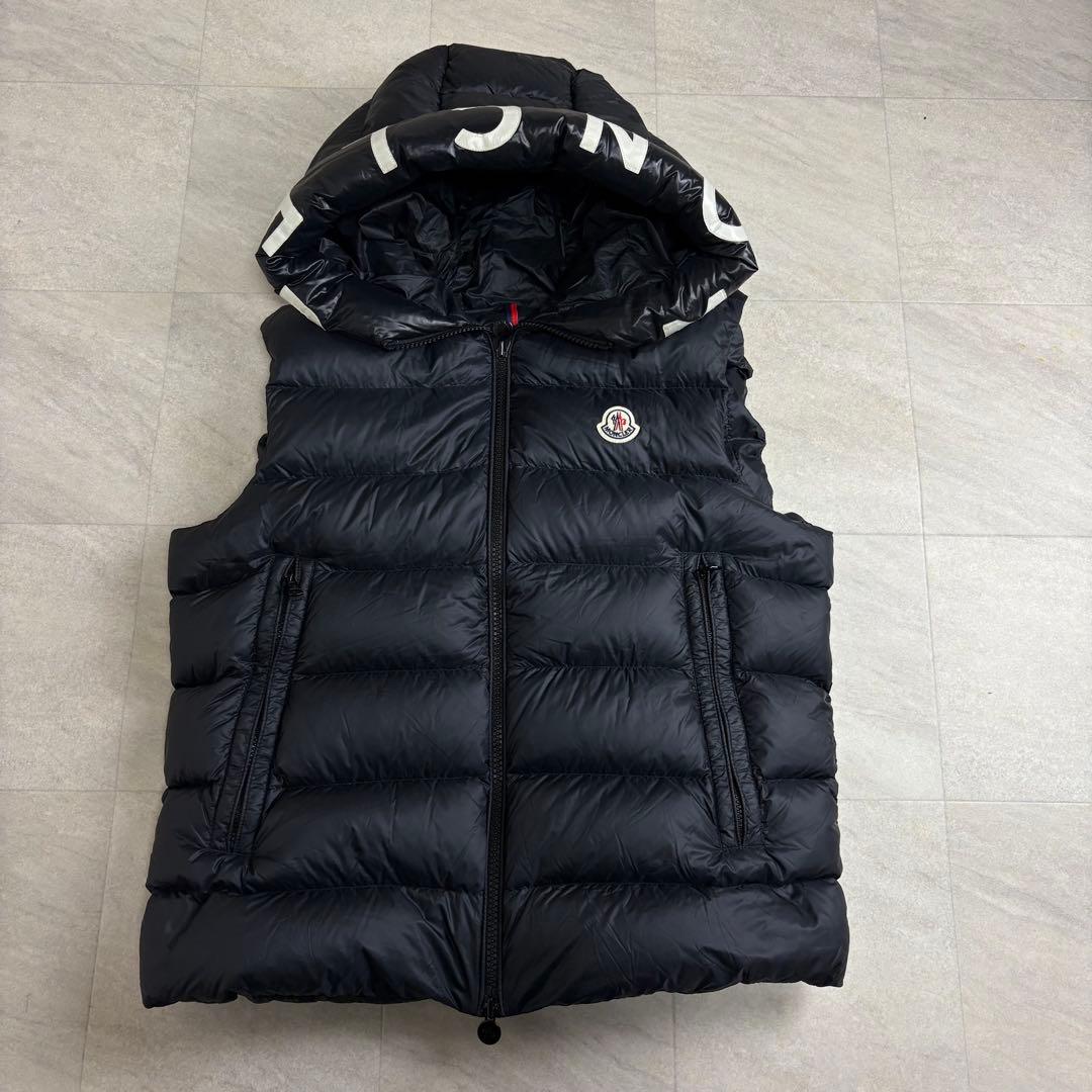 極美品サイズ3】 MONCLER モンクレール ダウンベスト モントルイユ 黒