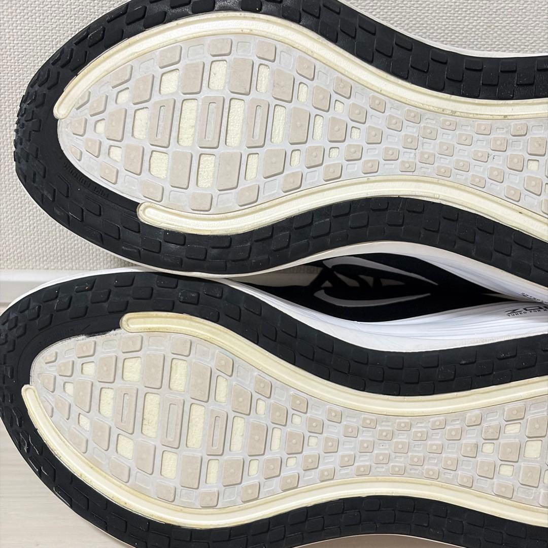 靴 NIKE Vomero Plus HV8150-002 26.0cm BK/WH