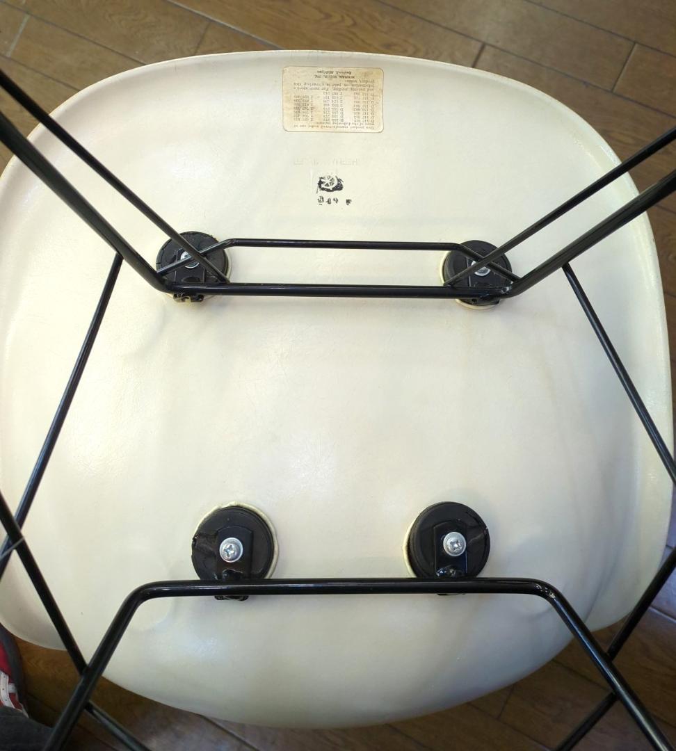 即購入可〉ハーマンミラー イームズ チェア ホワイト 現状渡し - メルカリ