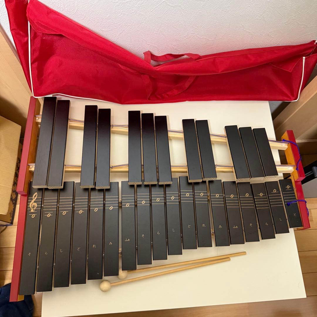 木琴 ゼンオン 紐交換済み 全音楽譜出版社 30音 半音 赤いキャリーバッグ付き Amazon.co.jp: ゼンオン 卓上木琴 半音付き No.181WA 日本製 : 楽器