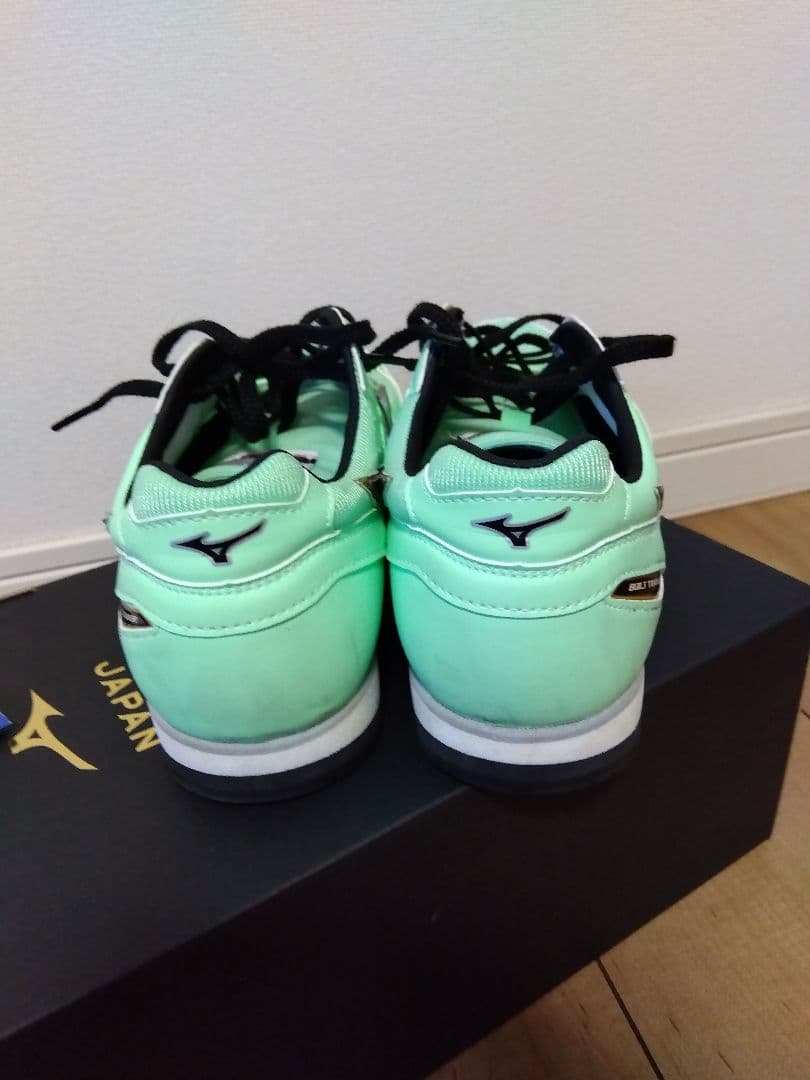 MIZUNO　ビルトトレーナー2 24.5cm