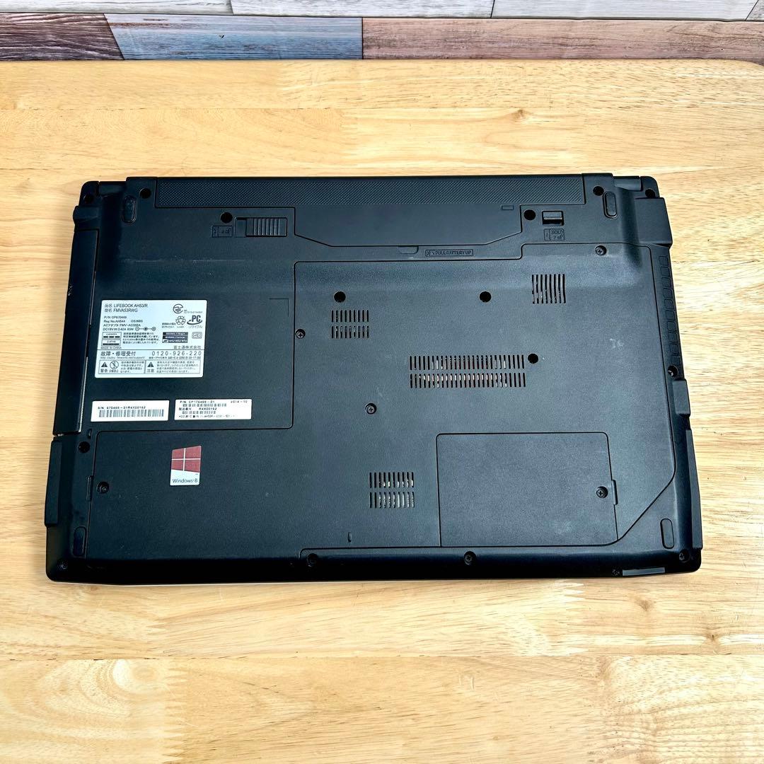 Office付き薄型！Core i7 SSD512GBの新品♪メモリ容量16GB