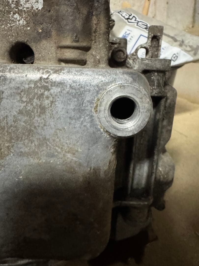 ぴ*様 SUZUKI GS400 腰下エンジン 部品取り - メルカリ